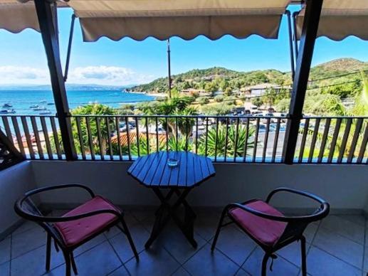 Pension Antonakis Ouranoupolis Greece ภายนอก รูปภาพ