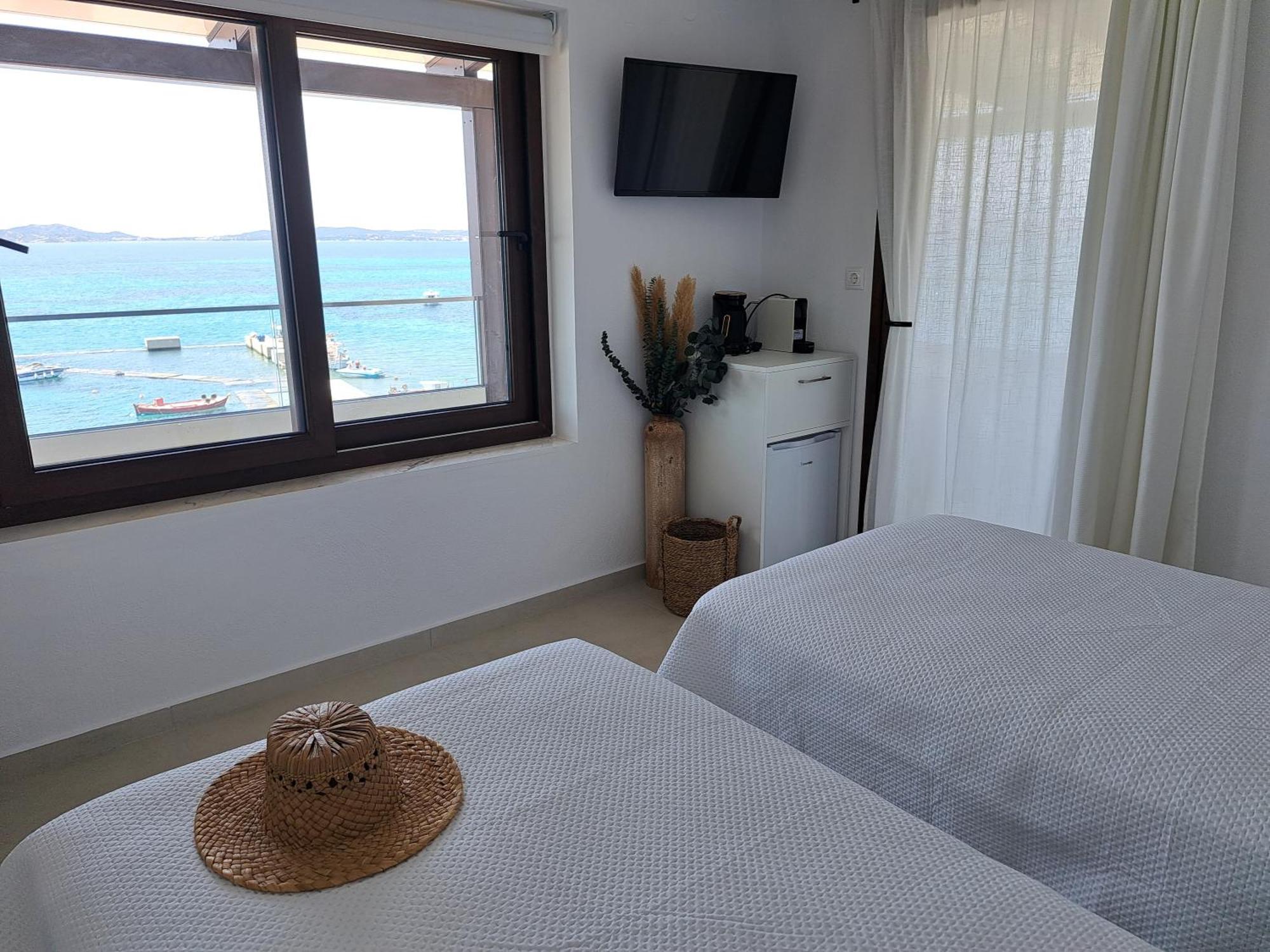 Pension Antonakis Ouranoupolis Greece ภายนอก รูปภาพ